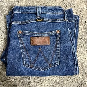 Wrangler jeans! Size 30 in the waist and 32 in length!